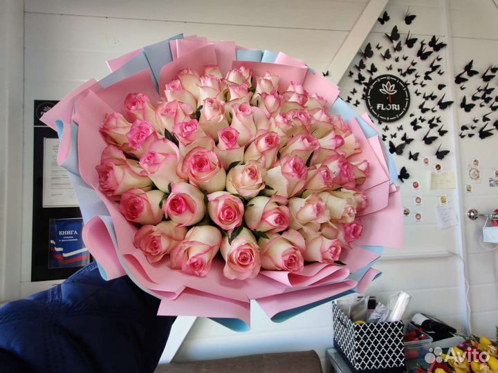 Розы доставка цветов букеты 25,51,101 цветы