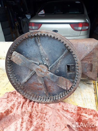 Зернодробилка