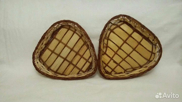 Плетеные корзинки в виде сердец и гриб