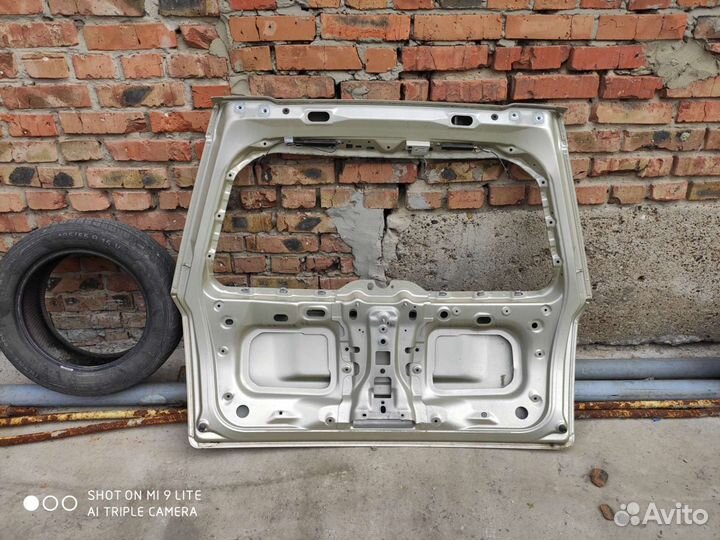 Крышка богажника на фрилендер 2