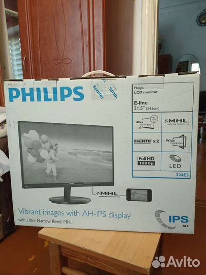 Монитор Philips 224Е5