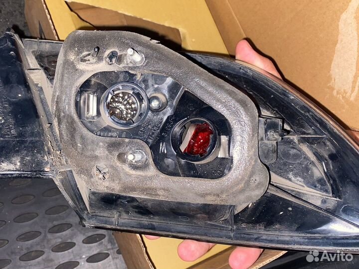 Фонарь задний mazda 3 bk хэтчбек