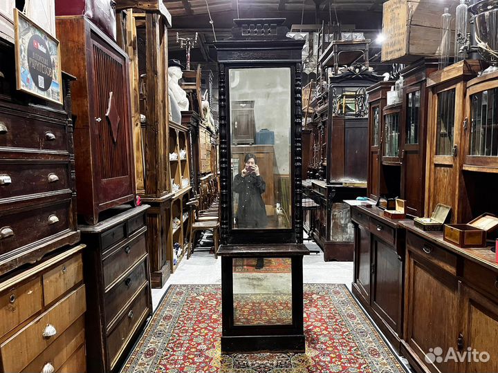 Зеркало старинное