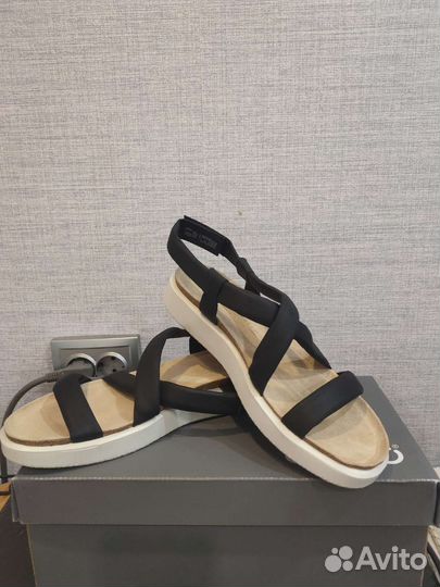Босоножки новые женские размер 39