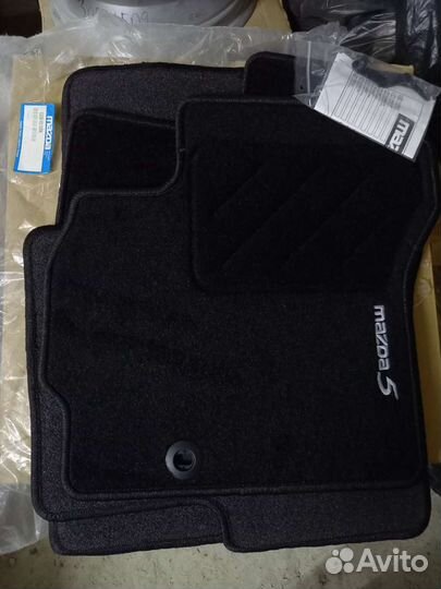 Коврики в салон Mazda 5 черные текстиль