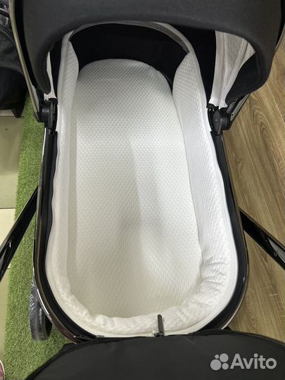 Коляска 3в1 Pituso Mayla