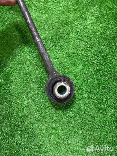 Стойка стабилизатора передняя правая Mercedes-Benz