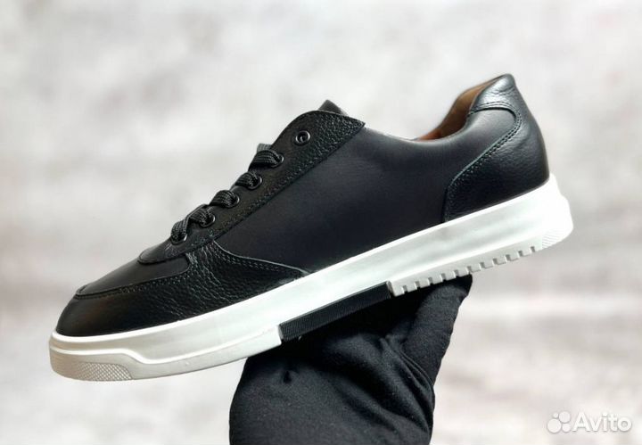 Кроссовки Boss легкие