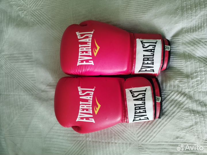 Боксёрские перчатки Everlast 12oz
