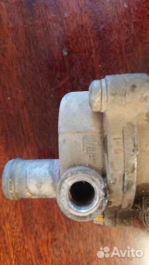 Коврик в багажник, термостат на весту