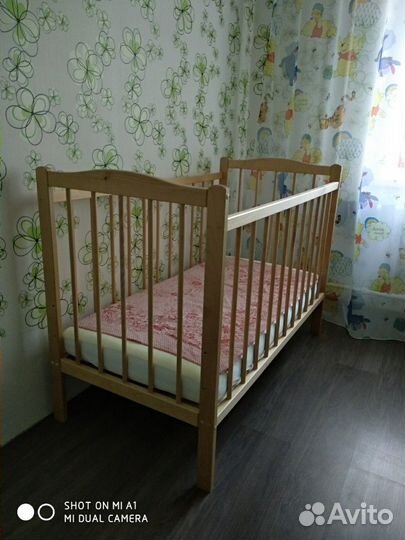 Кровать детская с матрасом