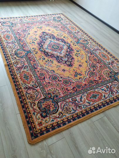 Ковер шерстяной