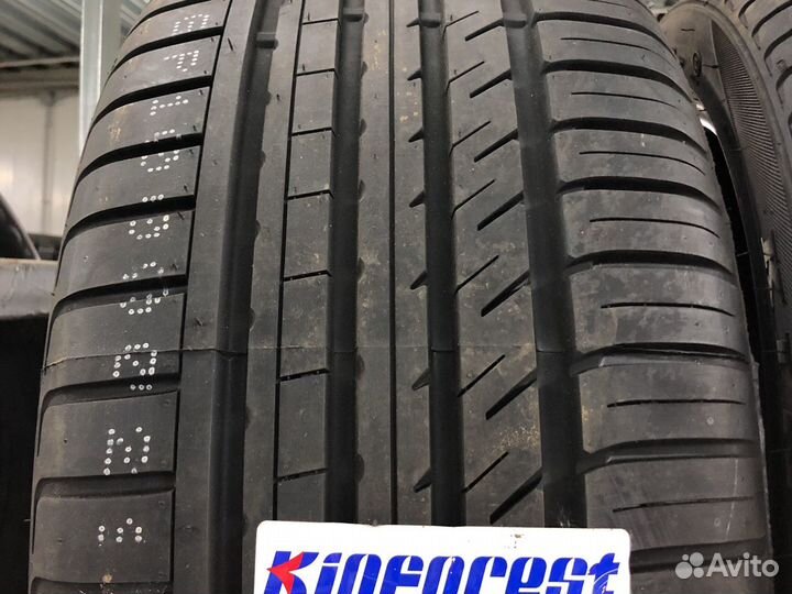 Kinforest KF-550 245/40 R18 97W