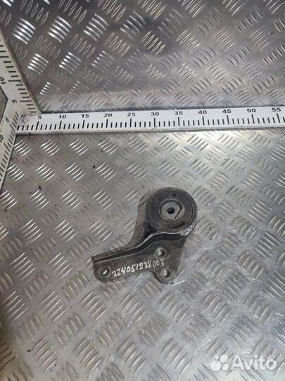 Кронштейн радиатора правый Scania 1762624