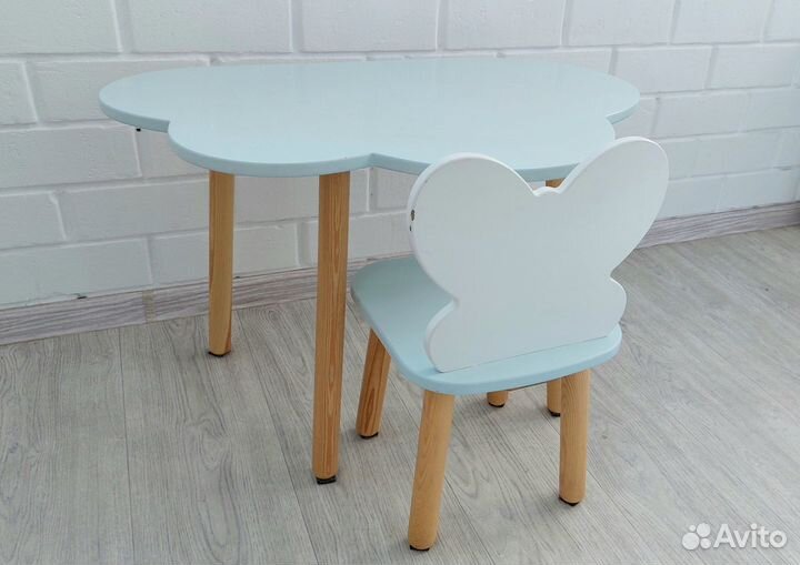 Детский стол и стул
