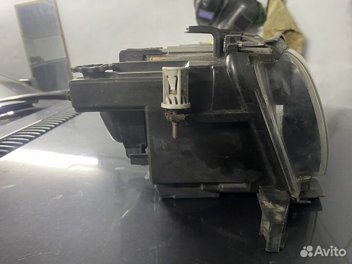 Левая фара BMW E46