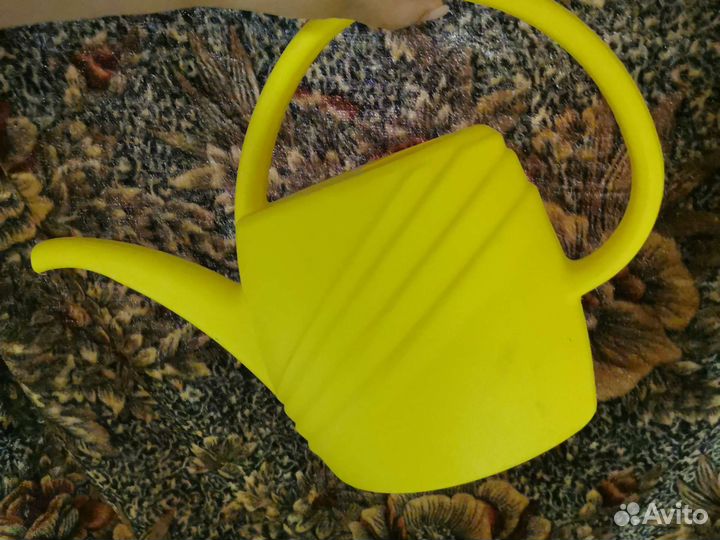 Лейка садовая