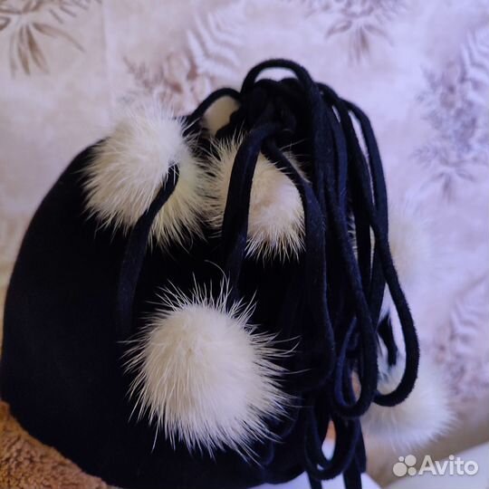 Шляпка фетровая с белой норкой