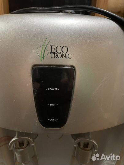 Кулер для воды напольный