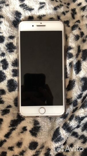 Телефон iPhone 7 plus