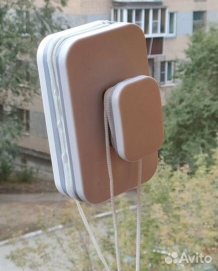 Магнитная щетка для мытья окон двойная 3-10мм