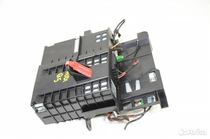 Блок управления камерой заднего вида Audi Q5 8R