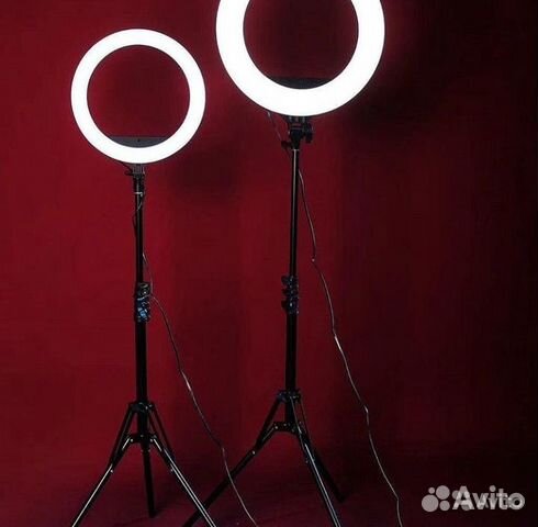 Лампа кольцевидная с держателем для смартфона