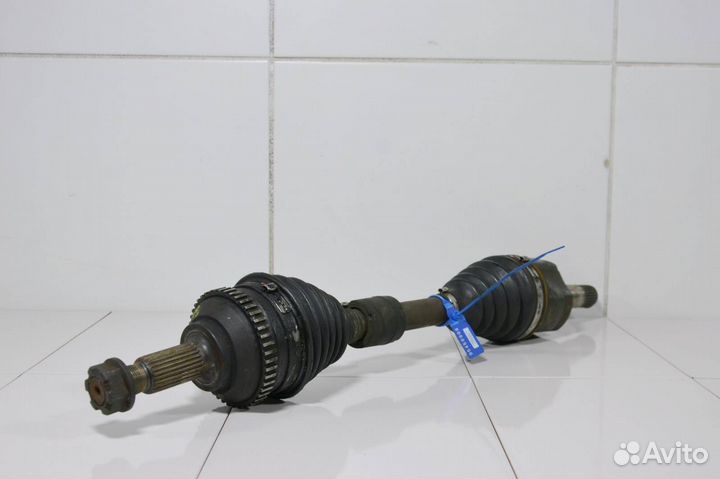 Приводной вал передний левый Dodge Stratus JR