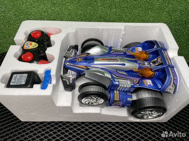 Трюковая машина перевертыш на радиоуправлении