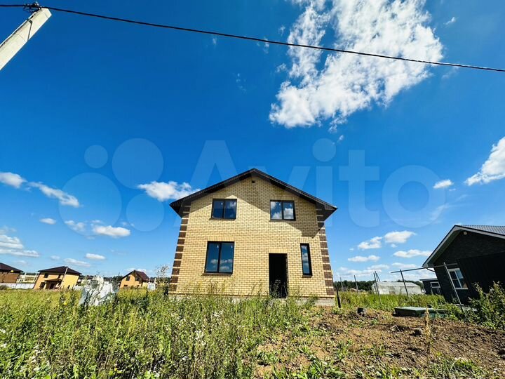 Коттедж 140 м² на участке 8 сот.