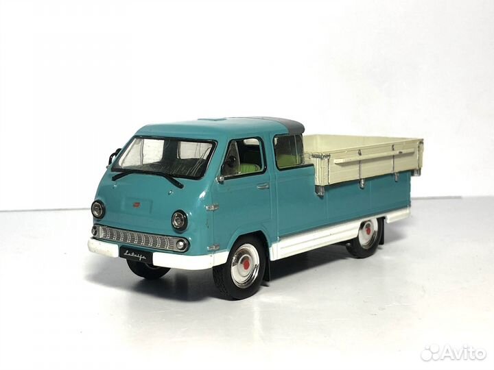 Модель конверсия раф 977 дм пикап СССР 1:43