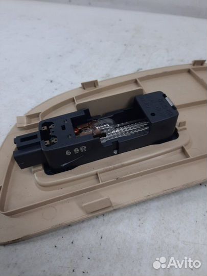 Плафон подсветки багажника Subaru Tribeca