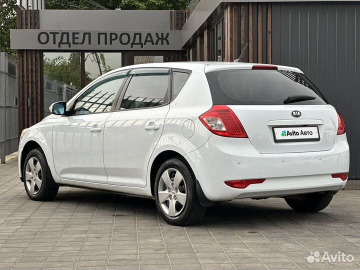 Kia Ceed 1.6 AT, 2012, 224 572 км