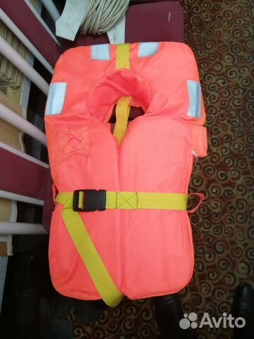 Спасательный жилет