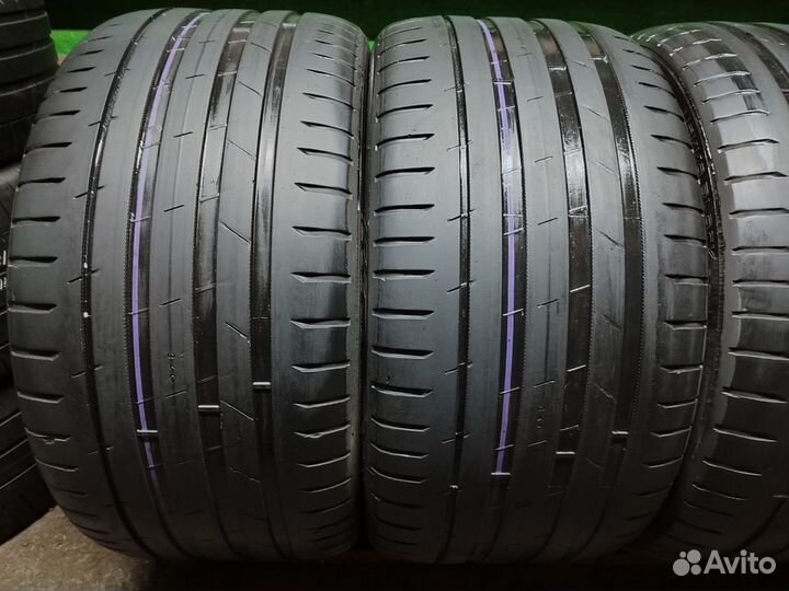 Nokian Tyres Hakka Black 2 SUV 295/35 R21 107Y