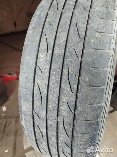 Dunlop SP Sport LM704 215/65 R16 68H