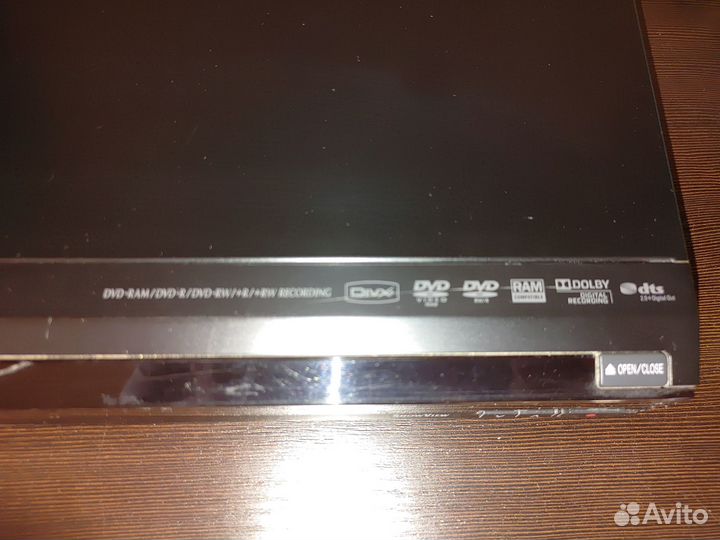 DVD-рекордер Panasonic DMR-ES18