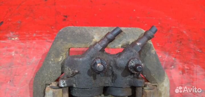 Москвич 2141 суппорт передний левый