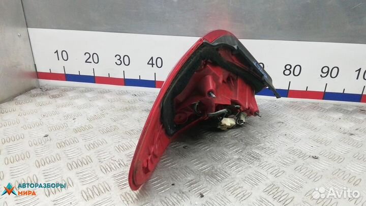 Фонарь задний правый Toyota RAV4 3 (XA30) 2008