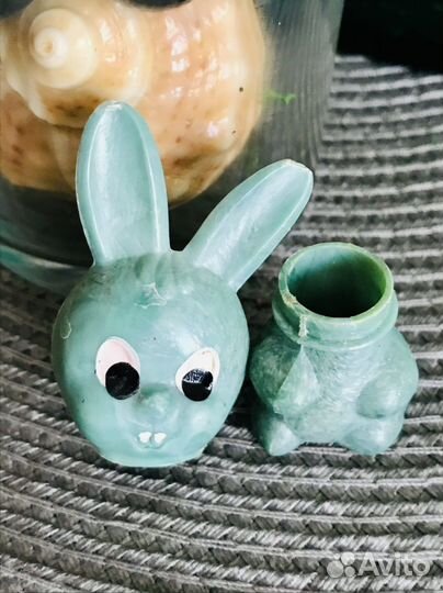 Игрушки СССР: кукла, счеты, целлулоид, заяц, еж