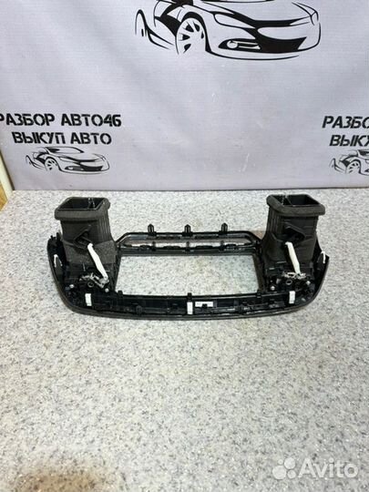 Рамка магнитолы Kia Sorento Prime UM D4HA 4WD 2017