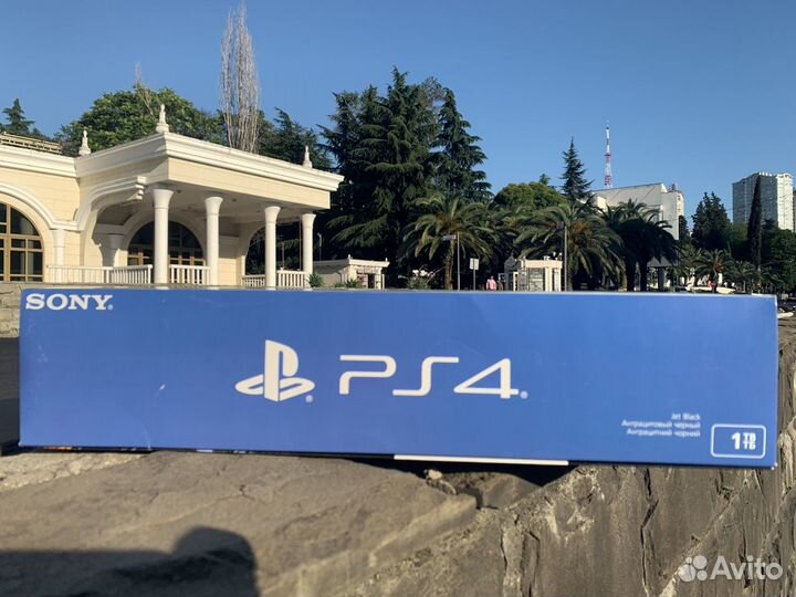 Sony PS4 slim 1Tb Новая