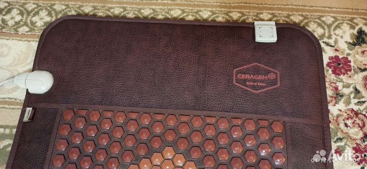 Нефритовый тепловой мат