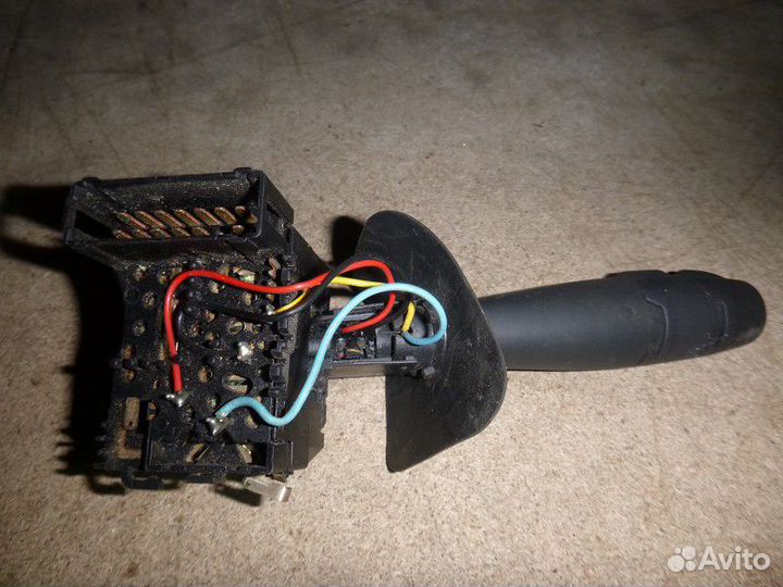 Переключатель поворотов подрулевой renault duster