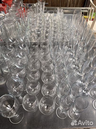 Бокалы, фужеры, стаканы, стопки