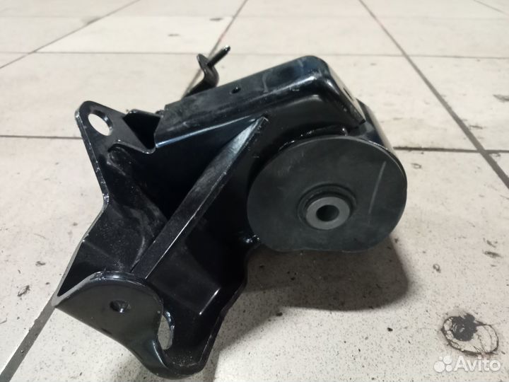Подушка двигателя левая Mazda 626