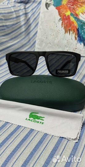 Солнцезащитные очки мужские Lacoste