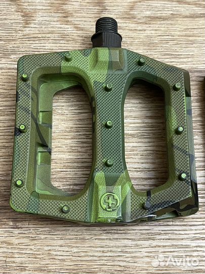 Педали велосипедные Salt Stealth Pedal