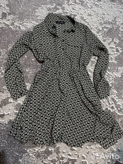 Платье размер М Lofty Manner