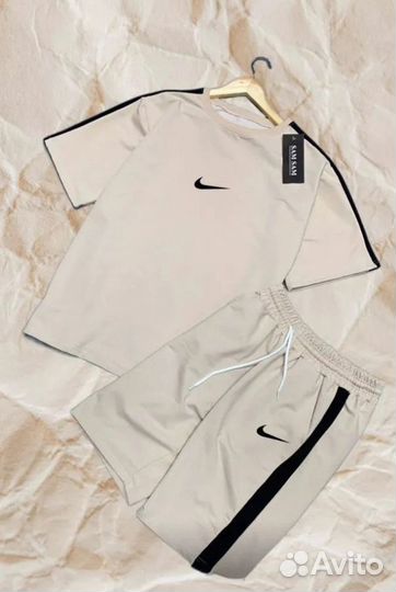 Костюм шорты и футболка Nike